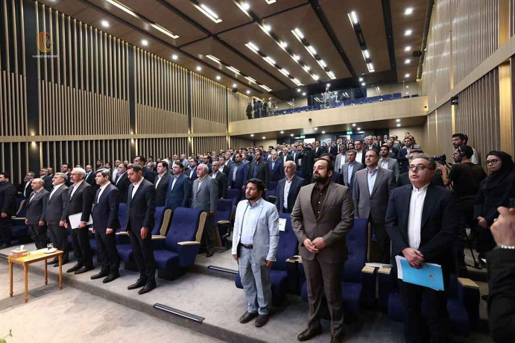 تقدیر از کرمان موتور در سومین همایش تجلیل از برترینهای بورس کالای ایران