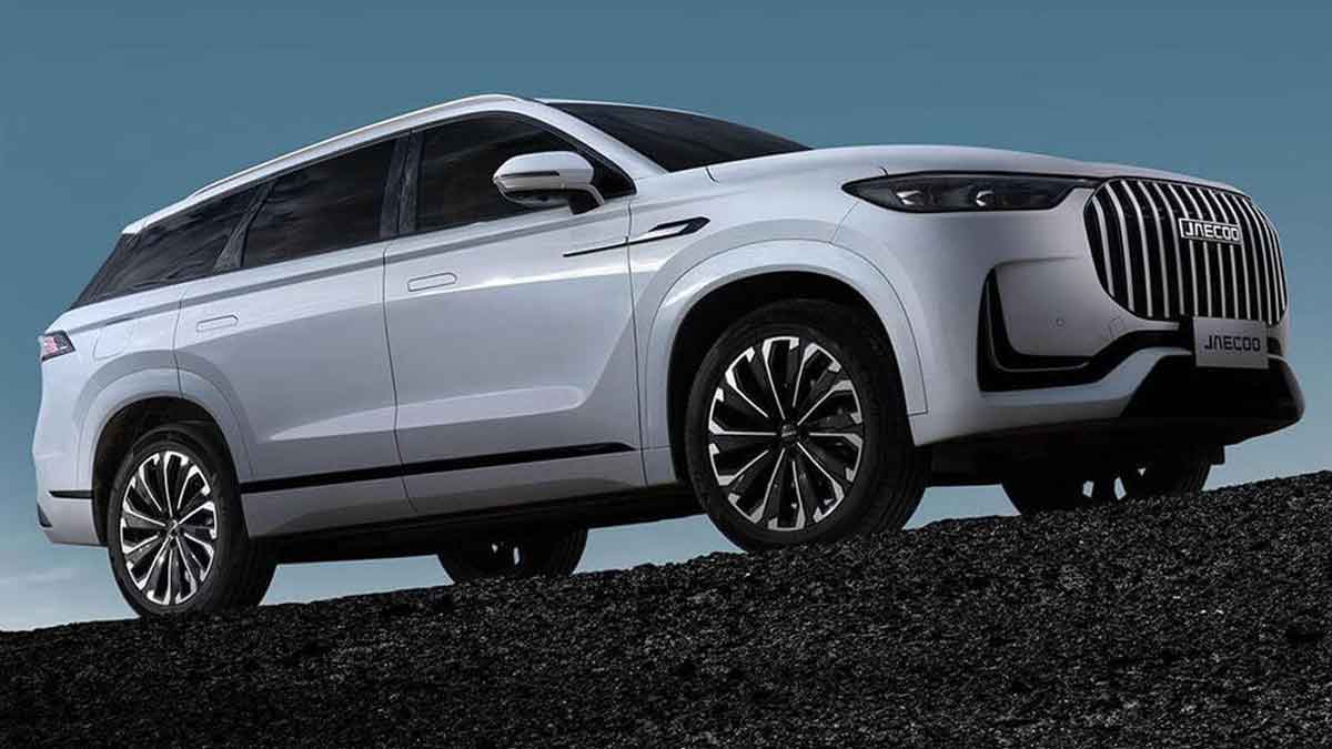 لوکانو L8 در بریتانیا