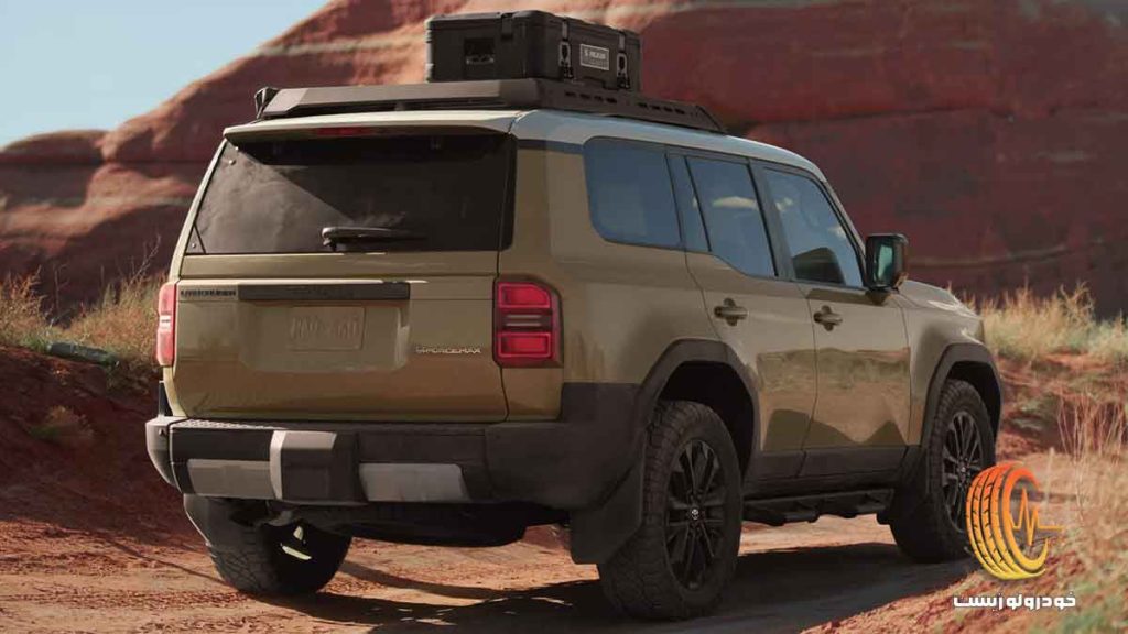 تویوتا لندکروزر سری 300 و پرادو J250 برساوش نمایشگاه خودرو اصفهان 1404