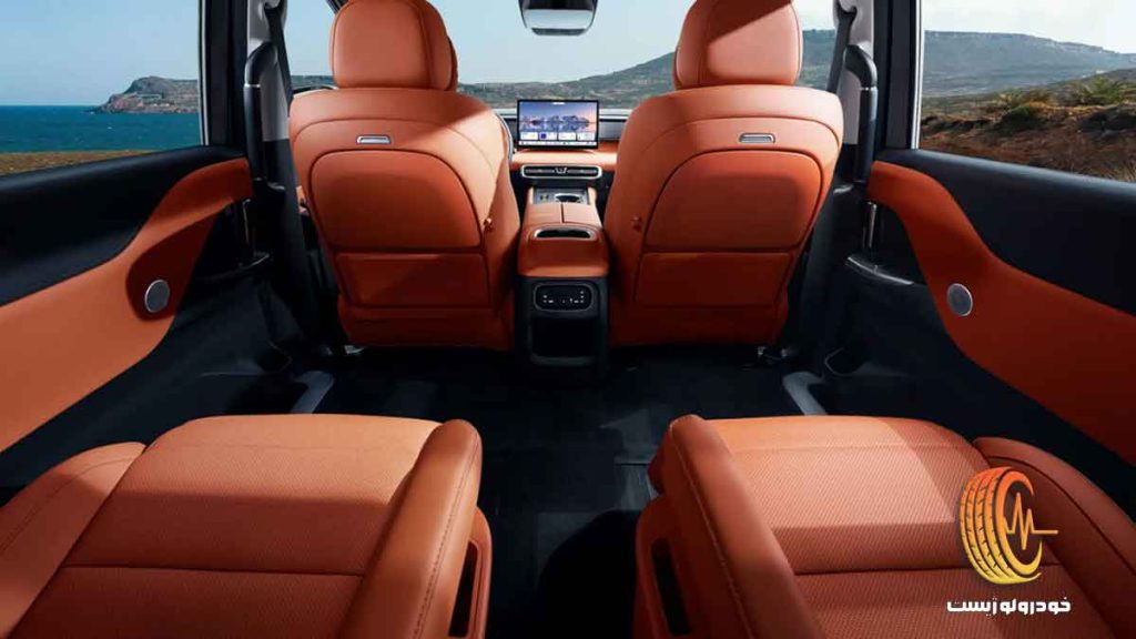 مینی ون BAW M8