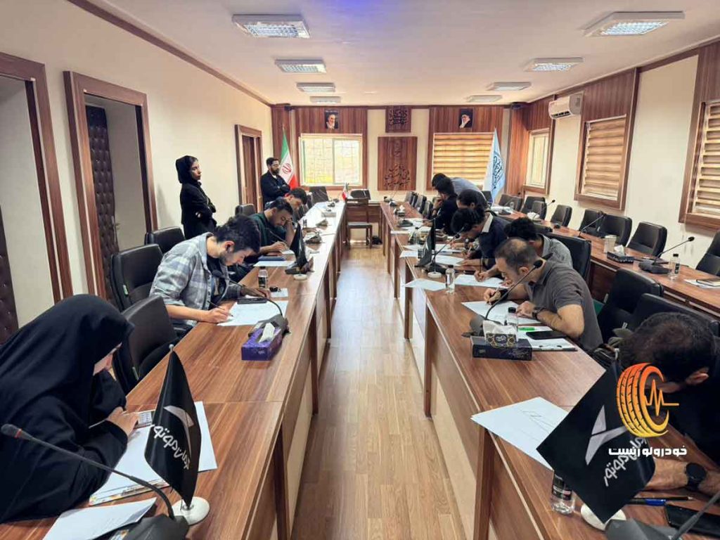 پایان مرحله منتورینگ مسابقه طراحی وسایل نقلیه عمودپرواز کرمان موتور