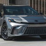 تویوتا کمری هیبرید پریمیوم 2025 آذریوردسال