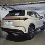 نمای عقب ام وی ام X77