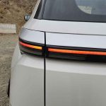 مشخصات فنی ام وی ام ایکس ۷۷