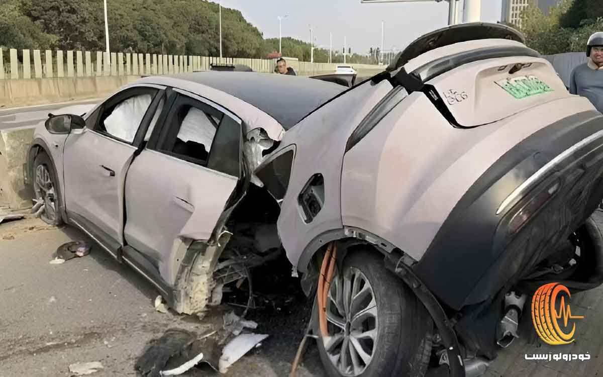 تصادف خودرو چینی: نیو EC6