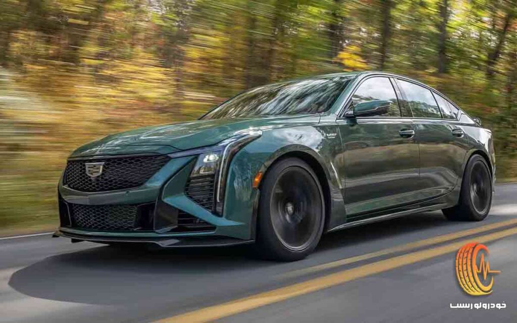 ۱۰ خودرو دهه ۲۰۲۰ کلاسیک - کادیلاک CT5-V بلک‌وینگ