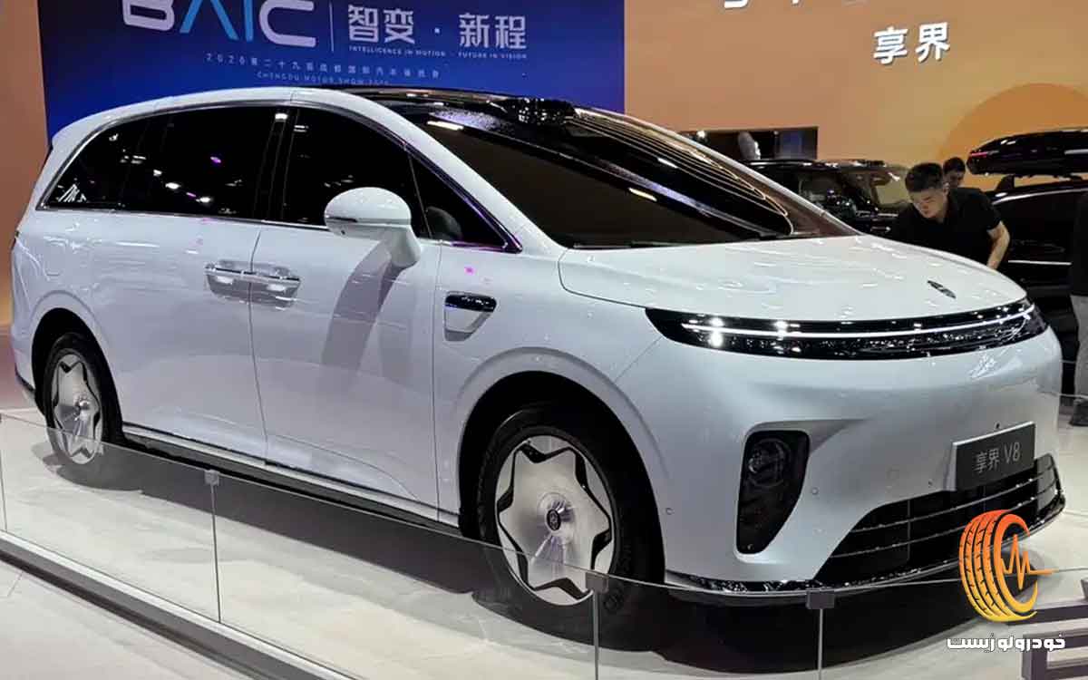 اینجوی V8